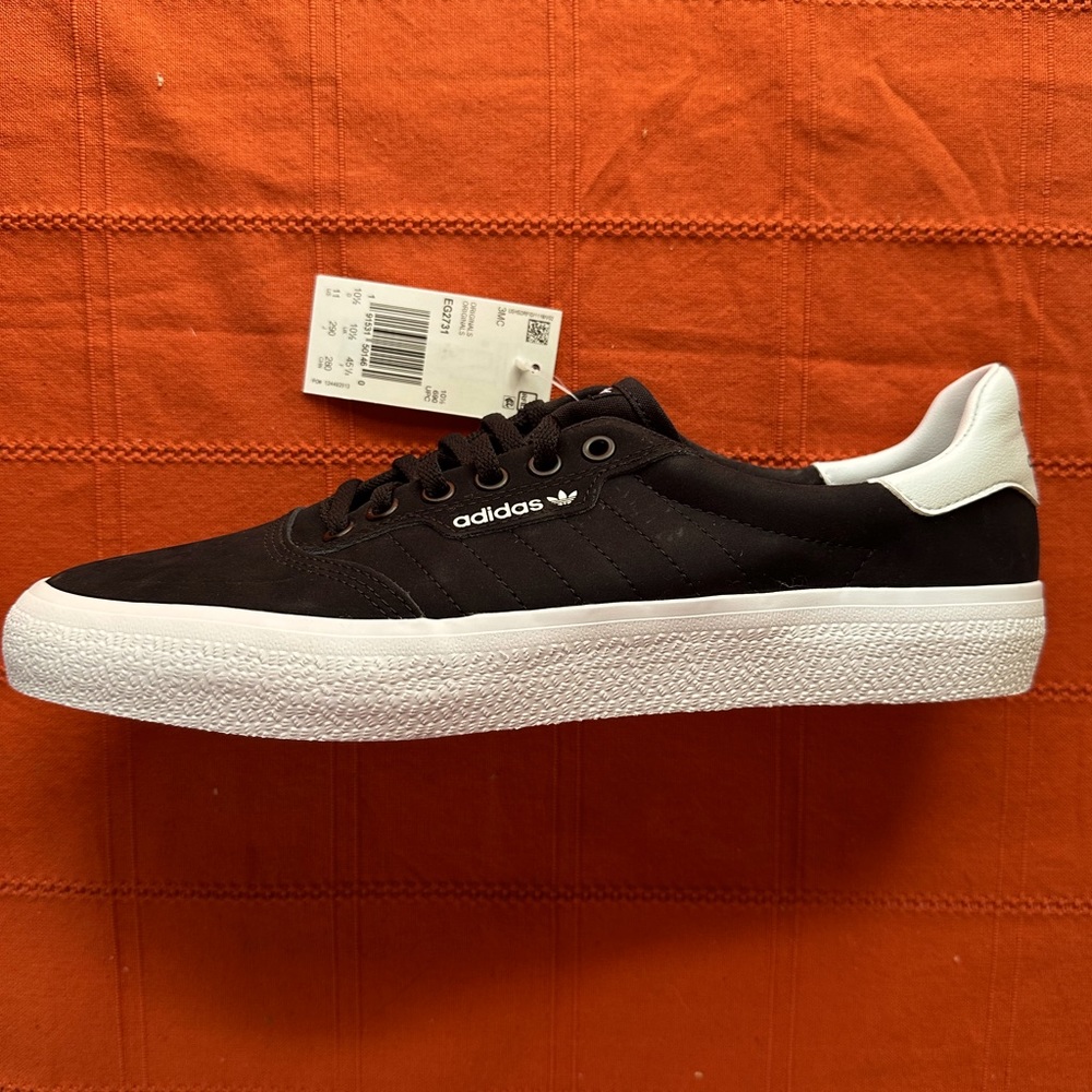 Adidas skate shoe